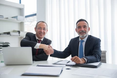 AI sales agent helping a small business team close deals